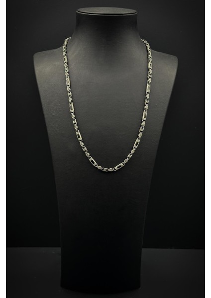 925 Ayar Gümüş Italyan Model Siyah Zirkon Taşlı Gümüş Renk Erkek Kolye FRJ30809-909-S fırsatları