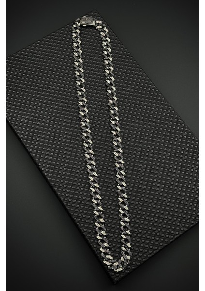 925 Ayar Gümüş Italyan Model Siyah Zirkon Taşlı Siyah Renk Erkek Kolye FRJ30930-1030-S