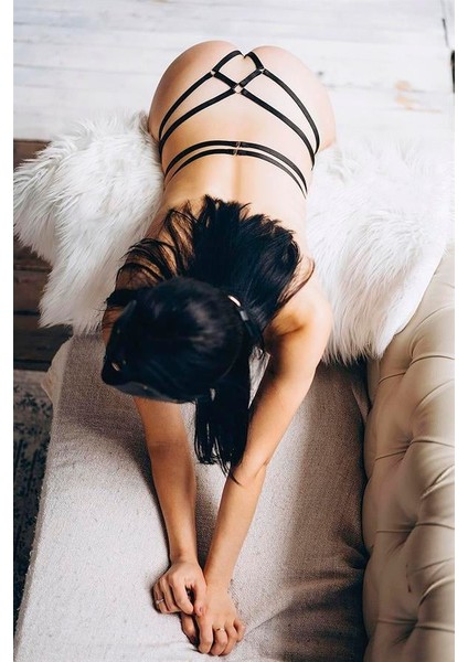 Arias Closet Fantezi Özel Bölgesi Açık Harness Aksesuar fiyatları