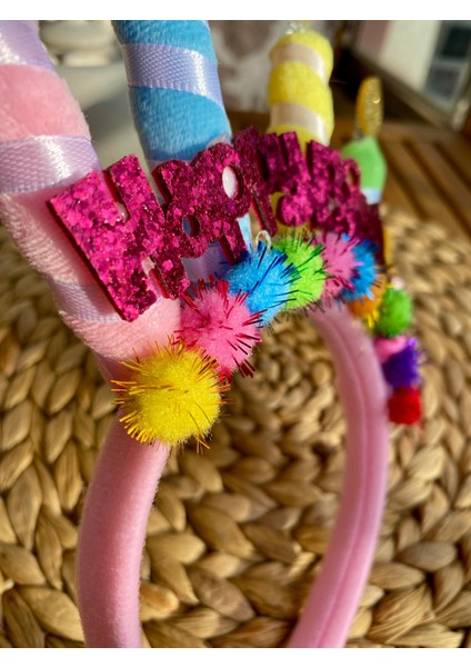 Doğum Günü Konseptli Simli Happy Birthday Yazılı Mum Figürlü Taç fiyatları