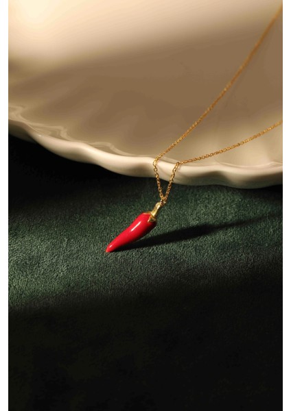 Biber Figürlü Gold Kaplama Gümüş Kadın Kolye modelleri