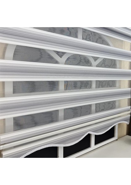 Gri Renk Geçişli Zebra Stor Perde (Etek Dilimli)
