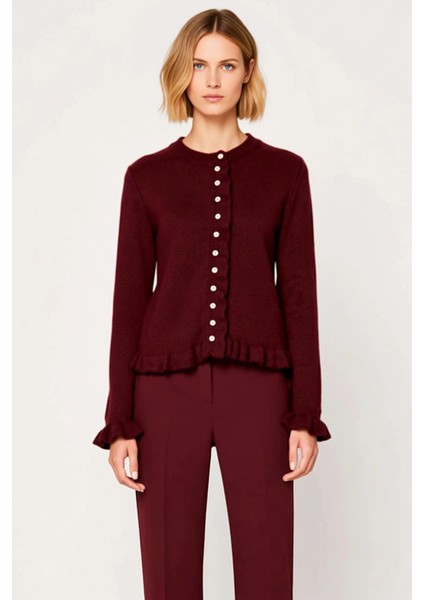 Kadın Fırfır Detaylı Düğmeli Triko Hırka Yumuşak Dokusuyla Günlük Kombinlerinize Zarafet Katıyor modelleri