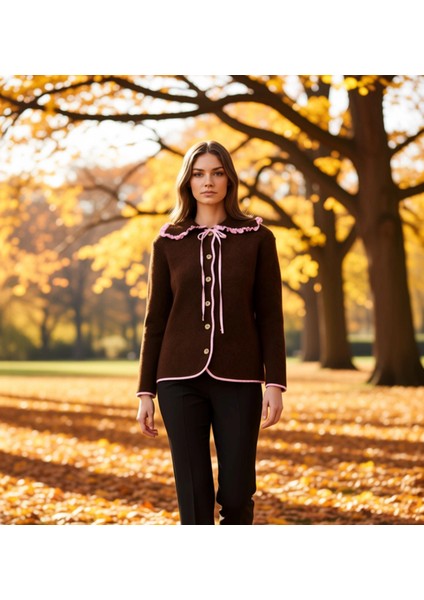 Kadın Konforlu Geniş Kalıp Mont Görünümlü Triko Hırka Garni Detaylı Yumuşak Dokusuyla Spor