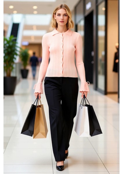 Kadın Zamansız Şıklık Fitilli Polo Yaka Uzun Kollu Manşet Bağlama Detaylı Düğmeli Triko Hırka modelleri