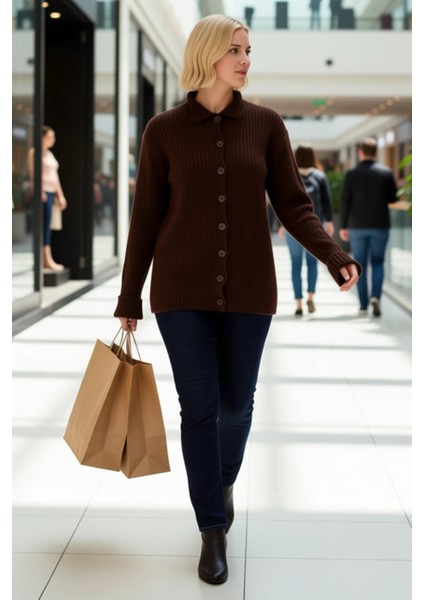 Kadın Polo Yaka Fitilli Triko Hırka Düşük Omuz Detaylı Rahat Kalıp Düğmeli Tasarım Günlük Şıklık modelleri