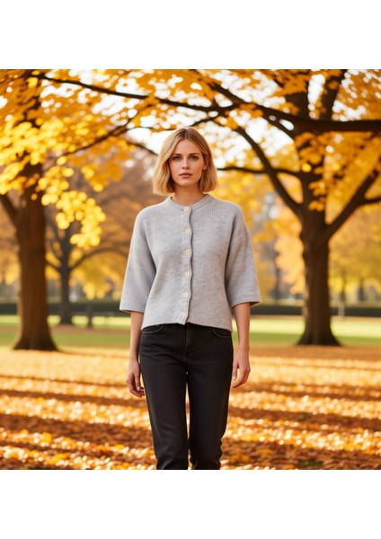 Kadın Geniş Kalıp Yumuşak Dokulu Kısa Kol Triko Hırka Günlük Kombinlerin Vazgeçilmezi Spor