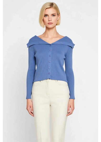 Kadın Devrik Yaka Fitilli Triko Hırka Uzun Kollu Crop Kesim Rahat ve Şık Kombinlerin Vazgeçilmezi fırsatları