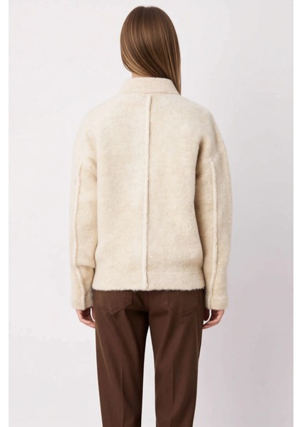 Kadın Buklet Dokulu Iplikli Geniş Kalıp Düğmeli Triko Hırka Şık ve Rahat Günlük Giyim Kombinleri indirimleri