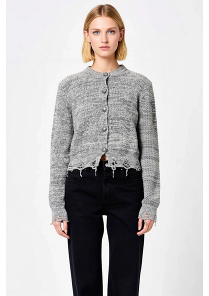 Kadın Regular Kalıp Degrade Triko Hırka Düğmeli Uzun Kollu Yıpranmış Detaylı Crop Kesim Şık fırsatları