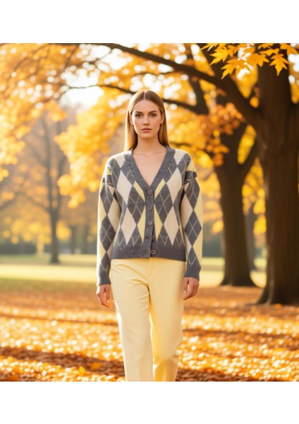 Kadın V Yaka Yumuşak Dokulu Baklava Desenli Triko Hırka Rahat Kesim Uzun Kollu Günlük Şıklık ve