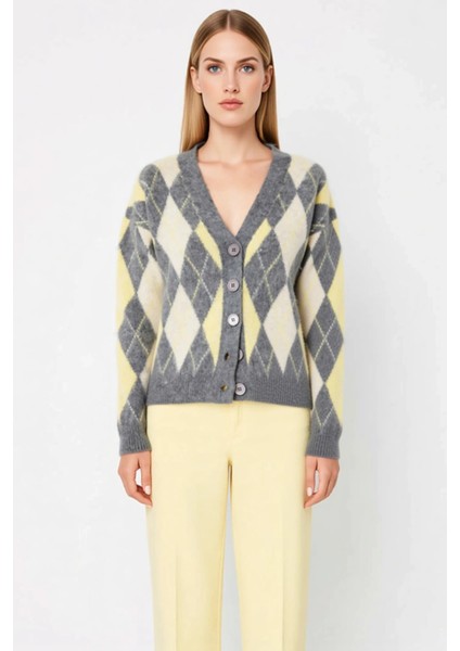 Kadın V Yaka Yumuşak Dokulu Baklava Desenli Triko Hırka Rahat Kesim Uzun Kollu Günlük Şıklık ve fırsatları