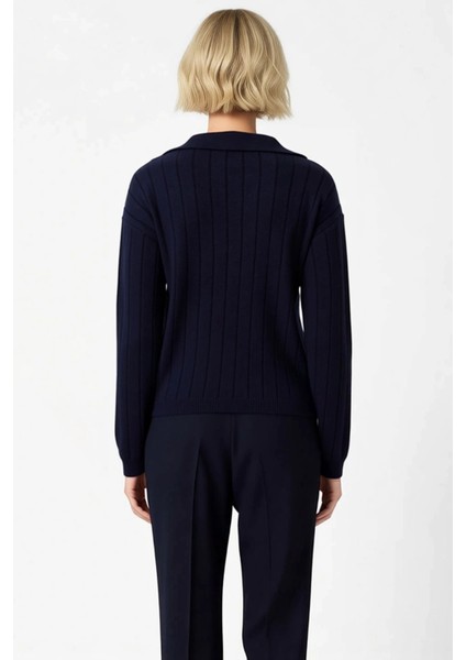 Modern Kadın Giyiminin Vazgeçilmezi Polo Yaka Uzun Kollu Triko Hırka Her An Şıklık Sunar ve Konfor indirimleri