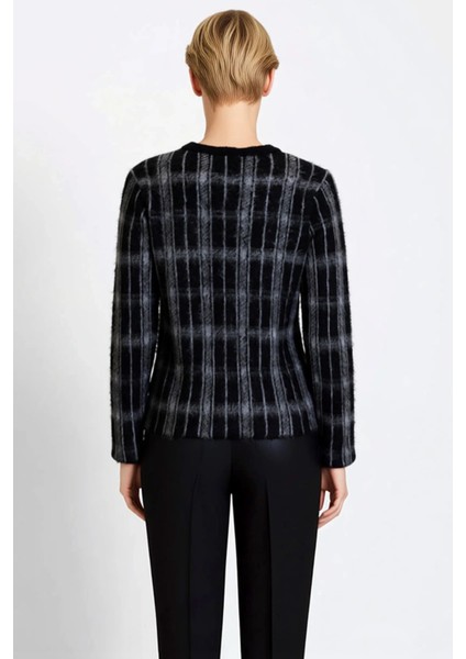 Kadın Ekose Desenli Yumuşak Dokulu Bisiklet Yaka Uzun Kollu Regular Kesim Triko Hırka Ceket Görünümü indirimleri