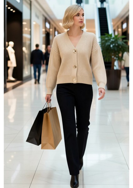 Kadın V Yaka Geniş Kalıp Ribanalı Triko Hırka Şık Düğmeli Rahat Kışlık Günlük Üst Giyim Seçeneği modelleri