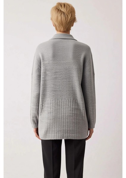 Kadın Regular Kalıp Düğmeli Gömlek Yaka Uzun Kollu Fitilli Triko Hırka Günlük Şıklık ve Konfor indirimleri