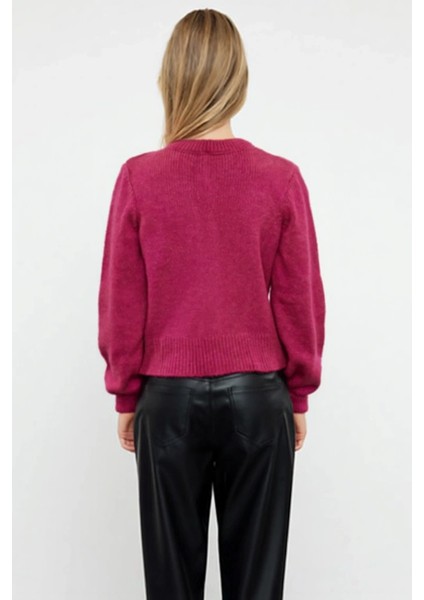 Kadın Yumuşak Dokulu Mücevher Düğmeli Crop Triko Hırka Günlük Şıklık ve Konfor Sunan Zarif Bir Seçim indirimleri