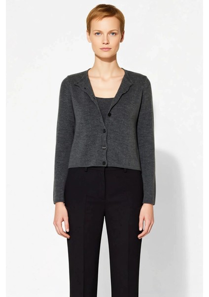 Kadınlara Özel Yumuşak Dokulu Iki Parçalı Crop Triko Takım Günlük Şıklık ve Fonksiyonel Şık fırsatları