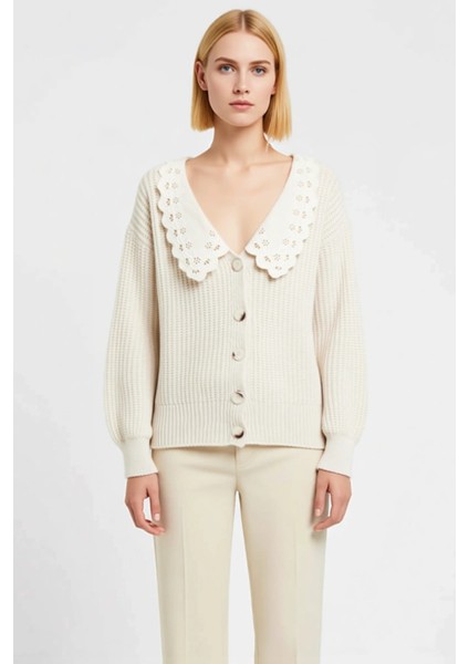 Kadın Gömlek Yaka Garnili Işlemeli Detaylara Sahip Yumuşak Dokulu Geniş Kalıp Balon Kol Triko Hırka fırsatları