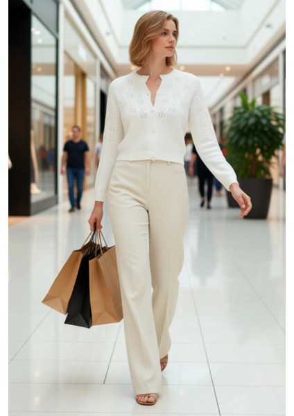 Kadın Şık ve Rahat Kısa Kesim Düğmeli Yumuşak Dokulu Ajurlu Delikli Triko Hırka Günlük Kullanım modelleri