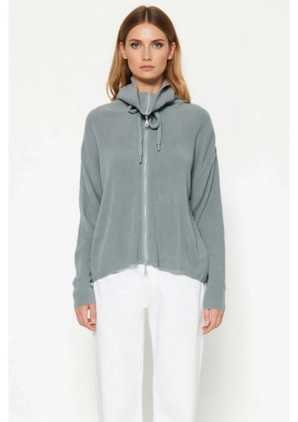 Kadın Geniş Kalıp Fermuar Detaylı Fitilli Akrilik Triko Hırka Bağcıklı Yüksek Yaka Düşük Omuzlu Uzun fırsatları