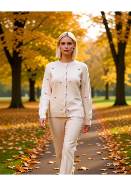 Kadın Taş Işlemeli Bisiklet Yaka Triko Hırka Rahat Kesim Uzun Kollu Günlük Şıklık Sunan Tasarım