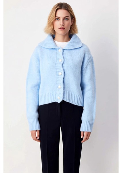 Kadınların Kış Gardıroplarına Sıcaklık ve Katan Düşük Kollu Polo Yaka Oversize Crop Triko Hırka fırsatları