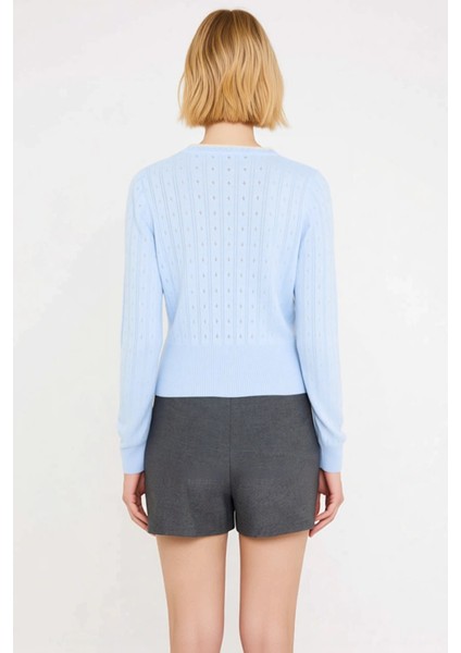 Kadın Ajurlu Delikli Dantel Garnili Detaylı Crop Triko Hırka Uzun Kollu V Yaka Rahat Şık Spor indirimleri