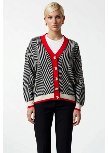 Kadın Oversize Geometrik Desenli Düğmeli Triko Hırka Konforlu Günlük Stilin Tamamlayıcısı Şık fırsatları