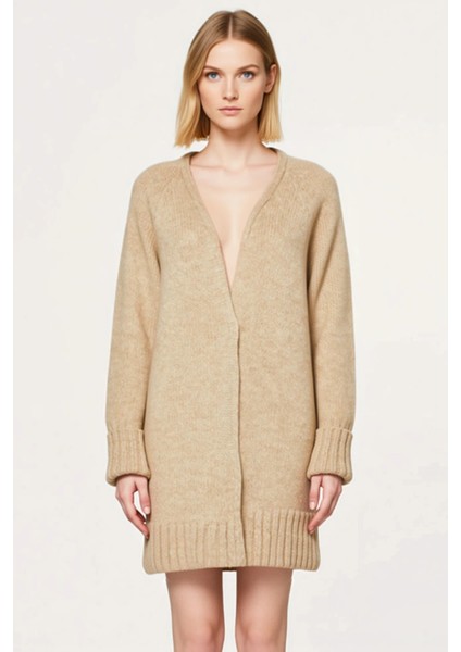 Kadın V Yaka Reglan Kol Uzun Boy Geniş Kalıp Yumuşak Dokulu Düz Desen Rahat Triko Örgü Hırka fırsatları