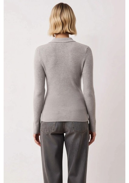 Kadın Ribanalı Polo Yaka Triko Hırka Zamansız Stil ve Günlük Kombinlerin Anahtar Parçası Şık indirimleri