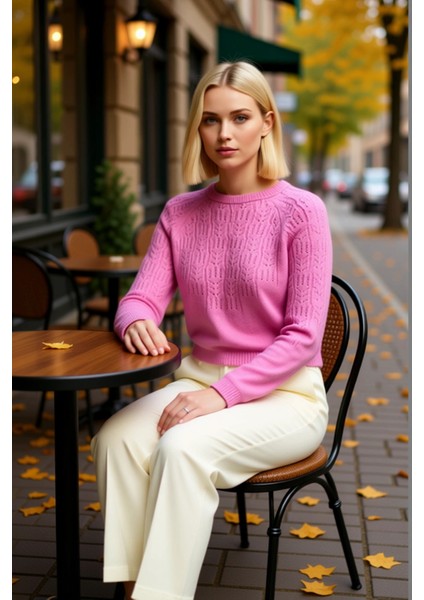 Kadın Şık ve Rahat Kısa Kesim Düğmeli Yumuşak Dokulu Ajurlu Delikli Triko Hırka Günlük Kullanım fiyatları