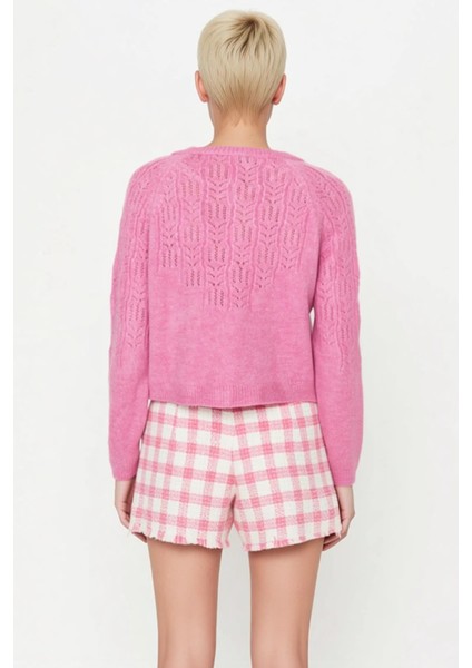 Kadın Şık ve Rahat Kısa Kesim Düğmeli Yumuşak Dokulu Ajurlu Delikli Triko Hırka Günlük Kullanım indirimleri