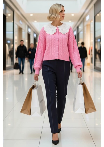 Kadın Yumuşak Dokulu Saç Örgü Desenli Nakış Detaylı Yakalı Düğmeli Uzun Kollu Triko Hırka Şık modelleri