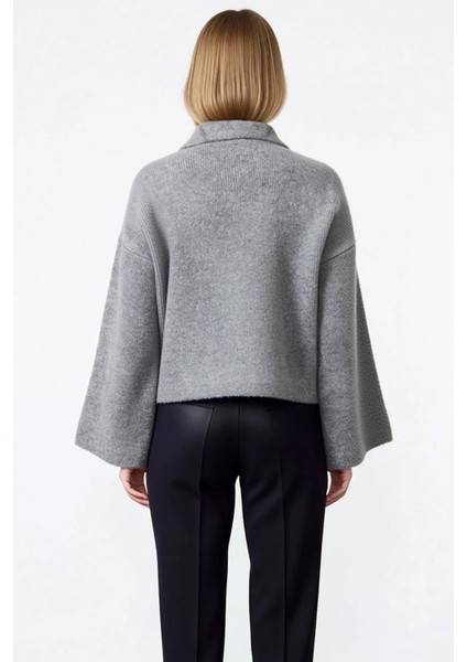 Kadın Polo Yaka Toka Detaylı Düşük Kol Yumuşak Dokulu Triko Hırka Ceket ve Modern Konforu Şık indirimleri