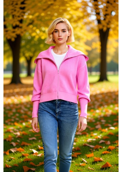 Kadın Geniş Kalıp Devrik Yaka Fermuarlı Triko Hırka Rahat ve Şık Görünüm Sunan Uzun Kollu Üst Giyim