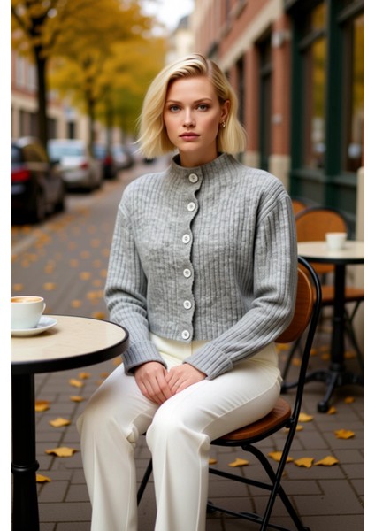 Kadın Dik Yaka Fitilli Dokuma Crop Oversize Triko Hırka Düşük Kol Rahat Kesim Günlük Şıklık fiyatları