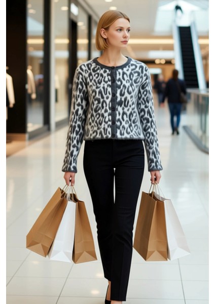 Kadın Leopar Desenli Triko Hırka Günlük Şıklık ve Sunan Uzun Kollu Bisiklet Yaka Tasarım Şık modelleri