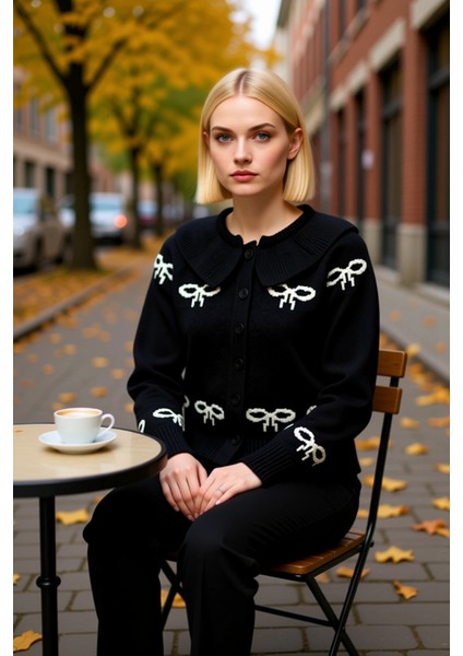 Genç Kız Yumuşak Dokulu Fiyonk Desenli Bebe Yaka Standart Kesim Uzun Kollu Rahat Günlük Triko Hırka fiyatları