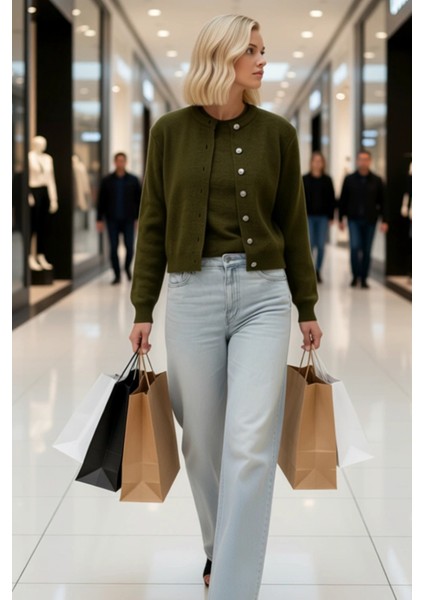 Kadın Bisiklet Yaka Düz Desen Triko Hırka Bluz Takımı Rahat ve Şık Bir Görünüm Fonksiyonel modelleri