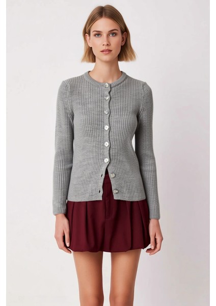 Kadın Vücuda Oturan Fitilli Dokulu Bisiklet Yaka Uzun Kollu Düğmeli Günlük Örme Triko Hırka fırsatları