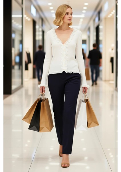 Genç Kadın Dantel Garnili V Yaka Fitted Triko Hırka Özel Iplik Dokuma Uzun Kollu Zarif Tasarım modelleri