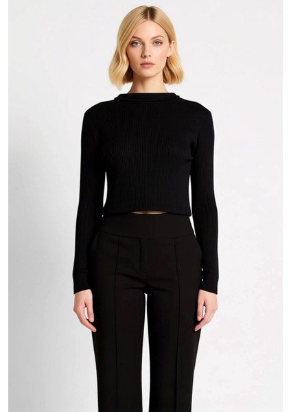 Kadın Crop Kesim Fermuarlı Polo Yaka Uzun Kollu Fitilli Triko Hırka Günlük Şıklık ve Sunan Tasarım fırsatları