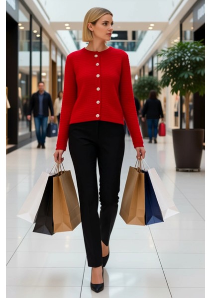 Kadın Dokulu Triko Hırka Bisiklet Yaka Uzun Kollu Düğme Detaylı Günlük Şıklık ve Konfor Şık modelleri