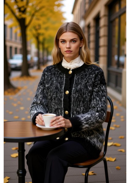 Kadın Tüylü Dokulu Uzun Kollu Bisiklet Yaka Önden Düğmeli Regular Fit Triko Hırka Kaliteli fiyatları