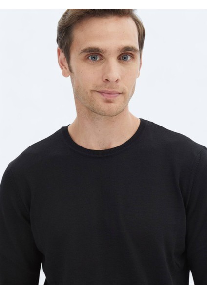 Siyah Bisiklet Yaka Düz Örgü Yün Karışımlı Triko Kazak