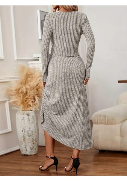 Kadın Uzun Kollu Önden Düğmeli Bluz ve Yüksek Bel A Kesim Uzun Etek Şardonlu Kaşkorse Ikili T modelleri