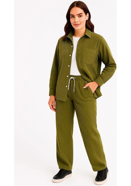 Kadife Oversize Takım – Gömlek ve Pantolon Ikili Set Füme Corduroy Şıklığı, Rahat ve Zari modelleri