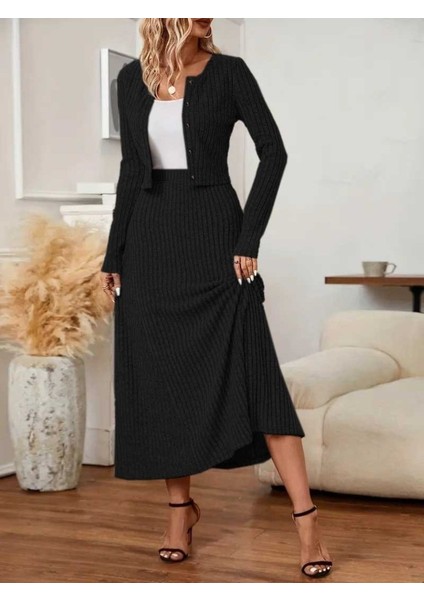 Kadın Uzun Kollu Önden Düğmeli Bluz ve Yüksek Bel A Kesim Uzun Etek Şardonlu Kaşkorse Ikili T