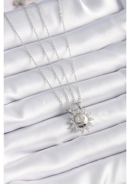 316L Çelik Gümüş Renk Zirkon Taşlı Güneş Model Işleme Yazı Detay Arkadaşlık Kolyesi modelleri